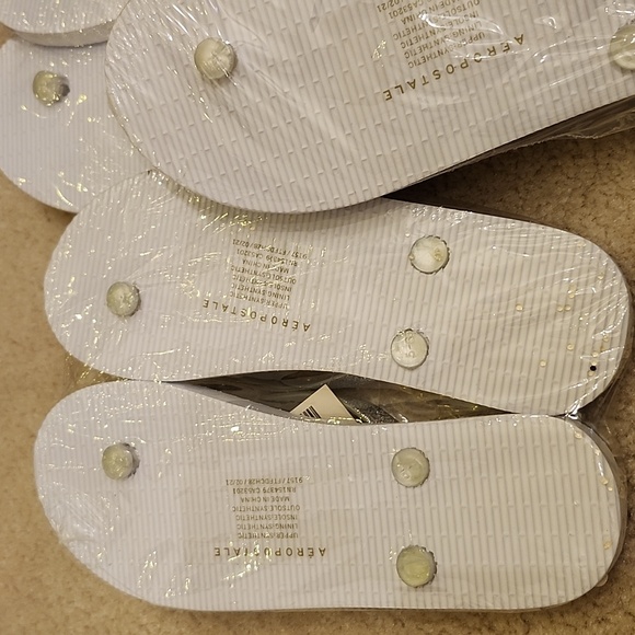 NWT AEROPOSTALE white flip flops -Bride, Bridal Shower, Bachelorette - Picture 4 of 5